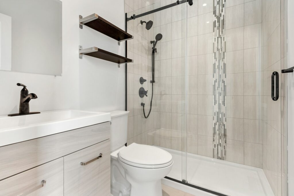 Bathroom Fixtures - Greg's Plumbing & Heating - Commercial Plumbing, Residential Plumbing, Plumbing Repairs